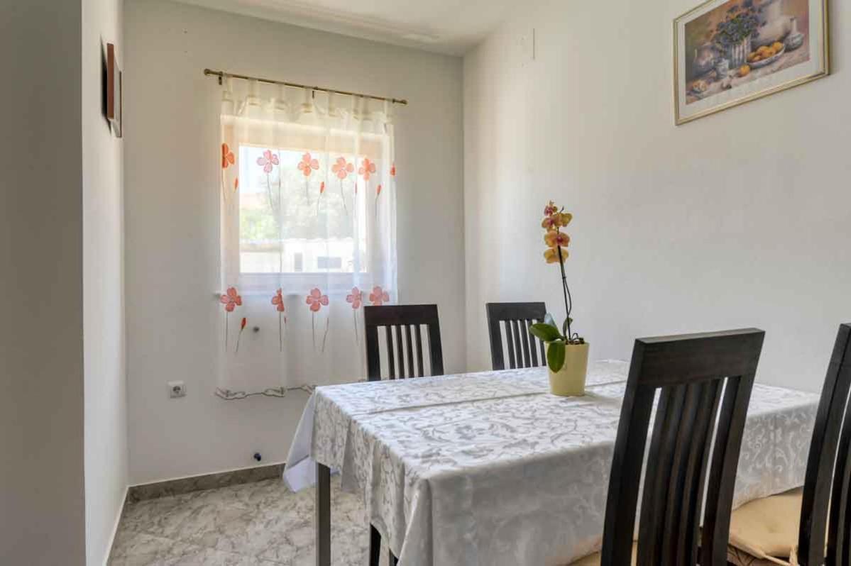 House Melly With Swimming Pool Villa Rovinjsko Selo Exterior photo